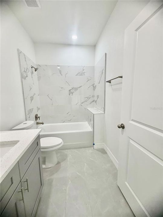 En Venta: $254,990 (3 camas, 2 baños, 1440 Pies cuadrados)