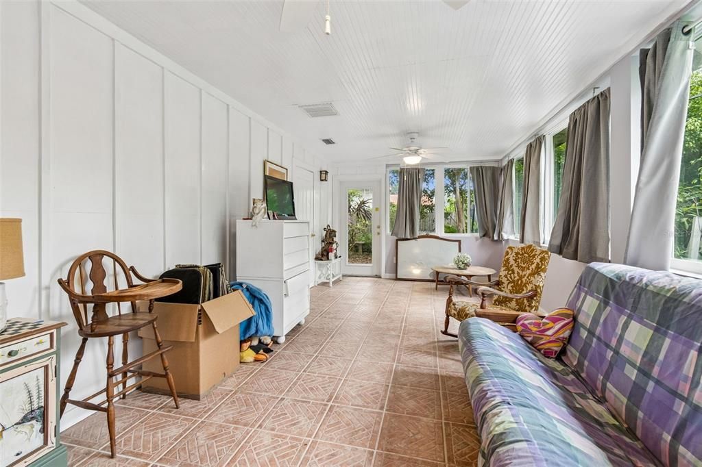 En Venta: $1,600,000 (5 camas, 3 baños, 3274 Pies cuadrados)