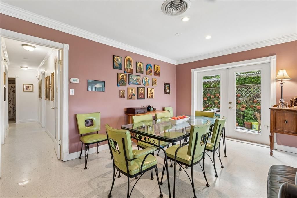 En Venta: $1,600,000 (5 camas, 3 baños, 3274 Pies cuadrados)