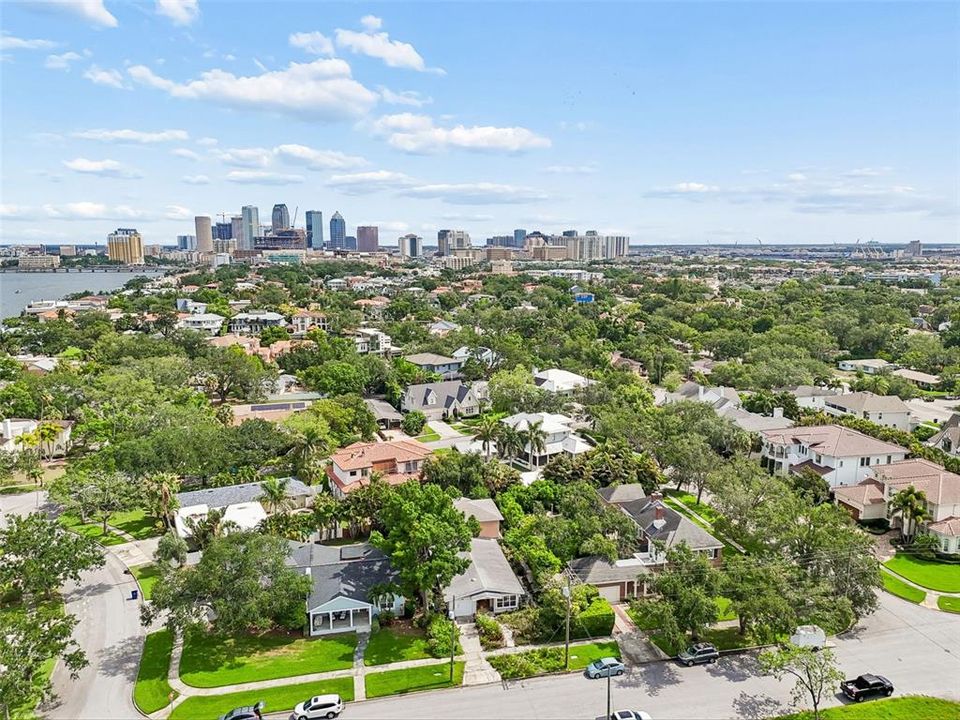 En Venta: $1,600,000 (5 camas, 3 baños, 3274 Pies cuadrados)