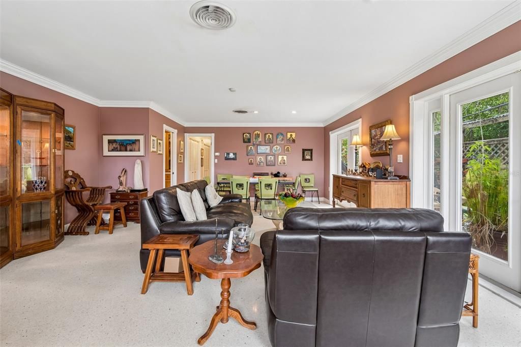 En Venta: $1,600,000 (5 camas, 3 baños, 3274 Pies cuadrados)