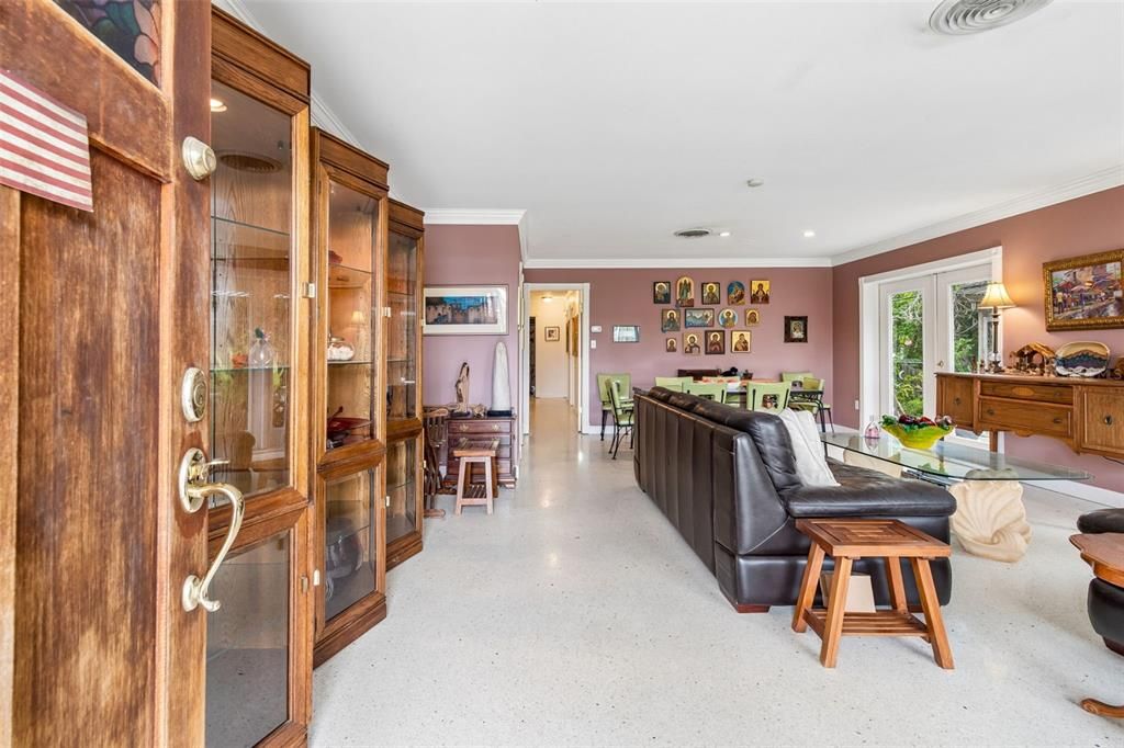 En Venta: $1,600,000 (5 camas, 3 baños, 3274 Pies cuadrados)
