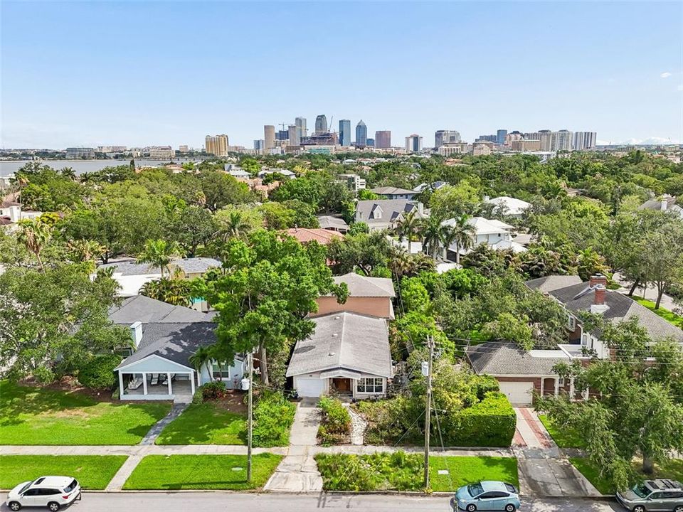 En Venta: $1,600,000 (5 camas, 3 baños, 3274 Pies cuadrados)