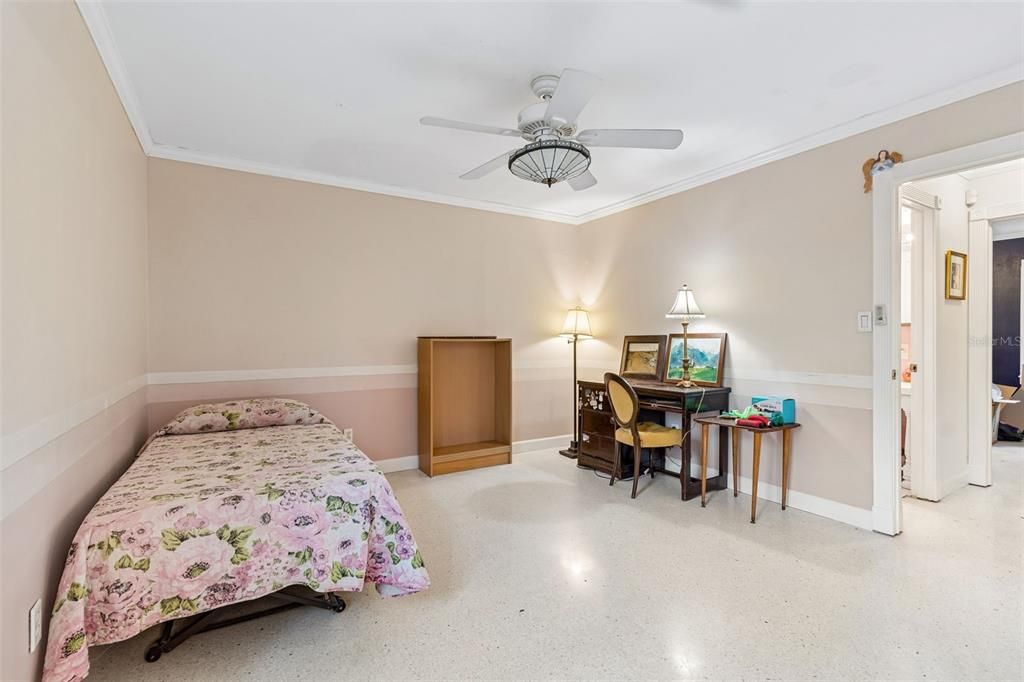 En Venta: $1,600,000 (5 camas, 3 baños, 3274 Pies cuadrados)