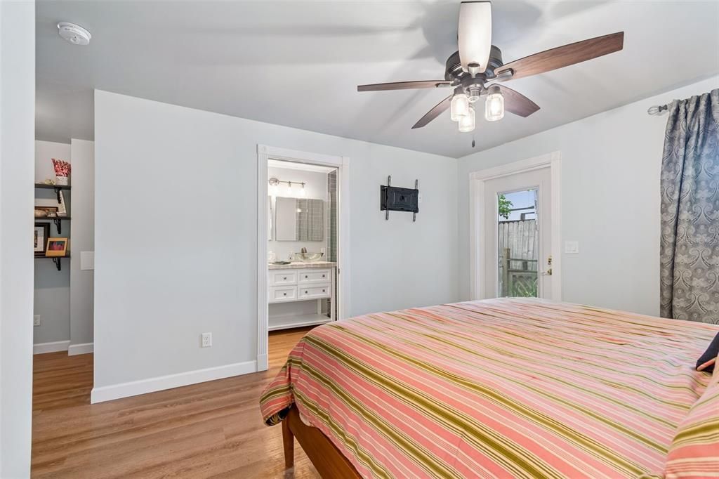En Venta: $1,600,000 (5 camas, 3 baños, 3274 Pies cuadrados)