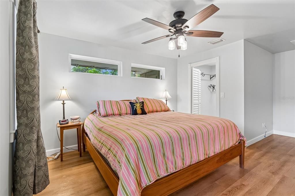 En Venta: $1,600,000 (5 camas, 3 baños, 3274 Pies cuadrados)