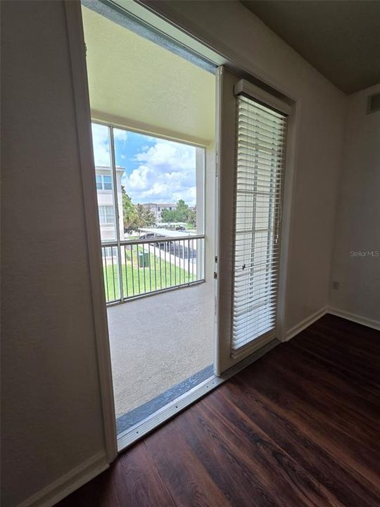 For Rent: $1,500 (3 beds, 2 baths, 1495 Square Feet)