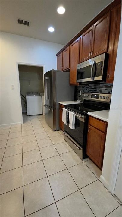 For Rent: $1,500 (3 beds, 2 baths, 1495 Square Feet)