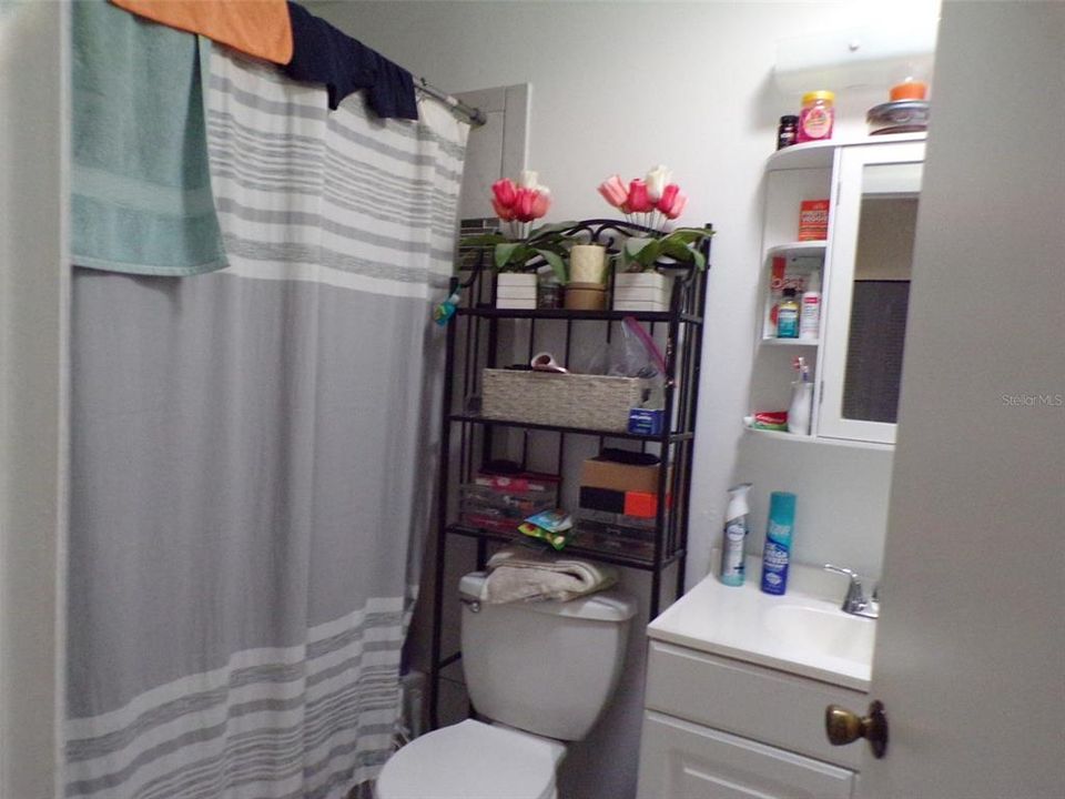 For Sale: $134,900 (2 beds, 1 baths, 1180 Square Feet)