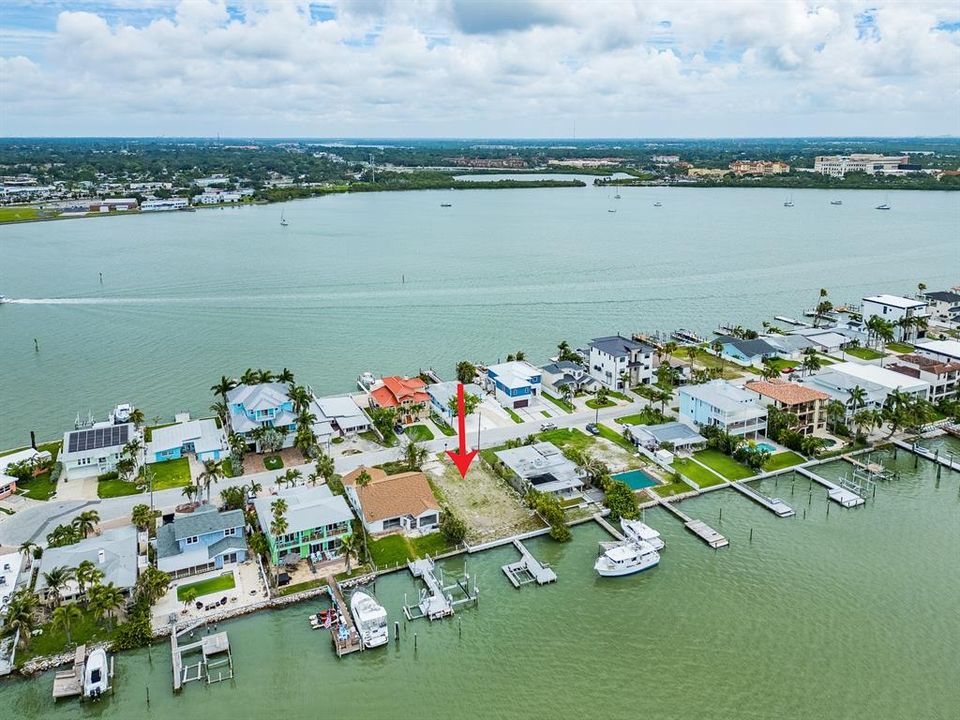 For Sale: $1,100,000 (0.17 acres)