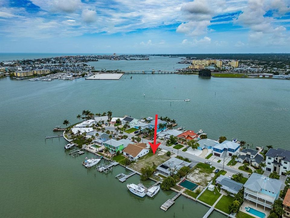 For Sale: $1,100,000 (0.17 acres)