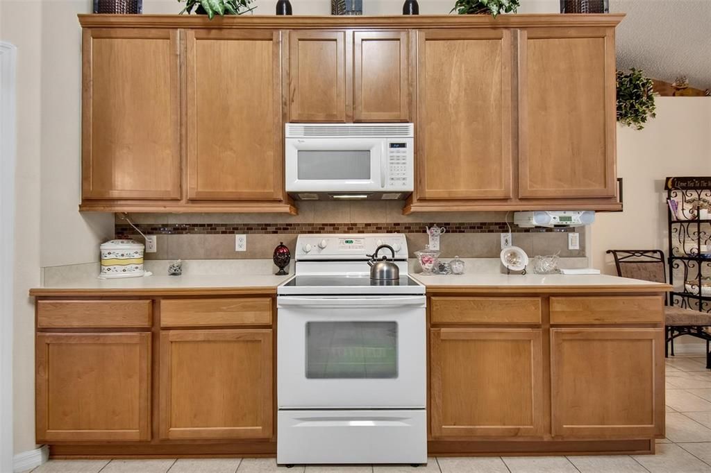 En Venta: $424,900 (4 camas, 2 baños, 2244 Pies cuadrados)