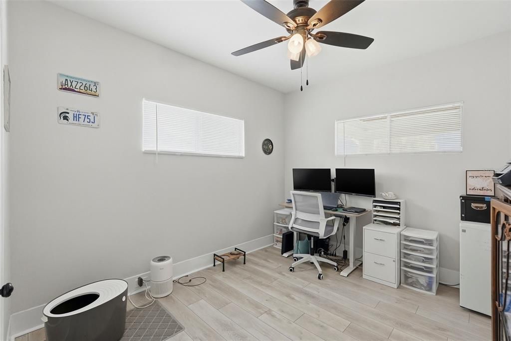 Active With Contract: $712,500 (4 beds, 3 baths, 1595 Square Feet)