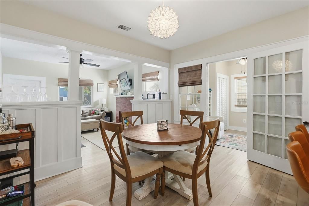 Active With Contract: $712,500 (4 beds, 3 baths, 1595 Square Feet)