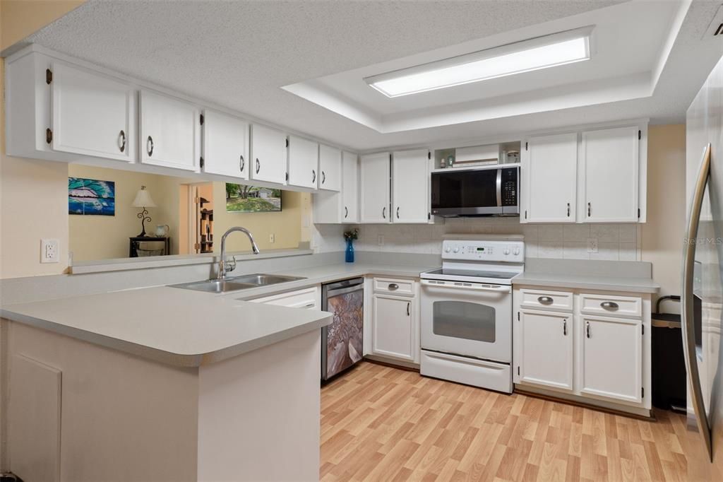 For Sale: $294,000 (4 beds, 2 baths, 1776 Square Feet)