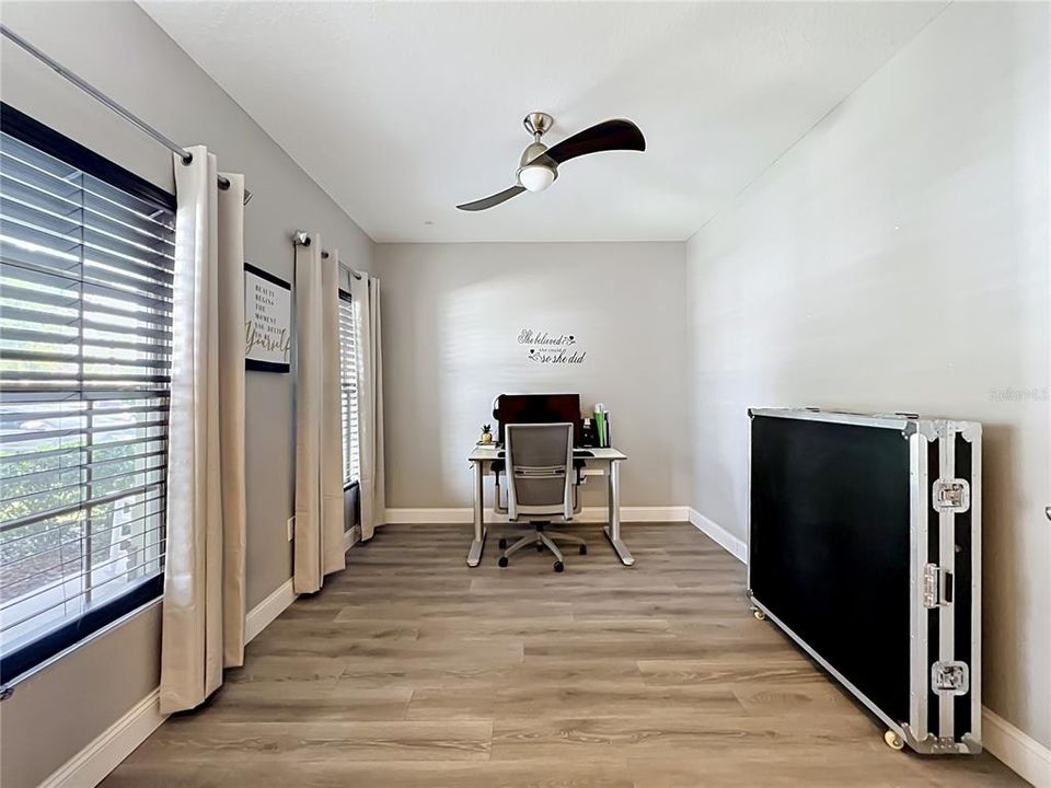 For Sale: $675,000 (5 beds, 3 baths, 3077 Square Feet)