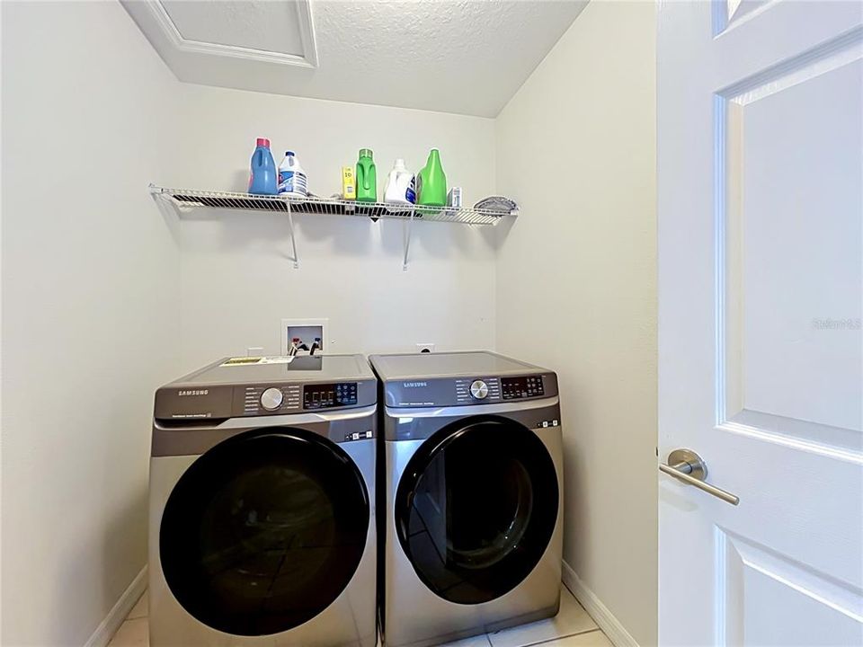 For Sale: $675,000 (5 beds, 3 baths, 3077 Square Feet)