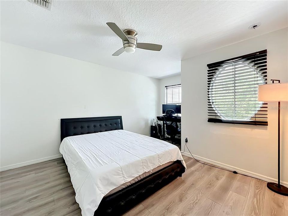For Sale: $675,000 (5 beds, 3 baths, 3077 Square Feet)