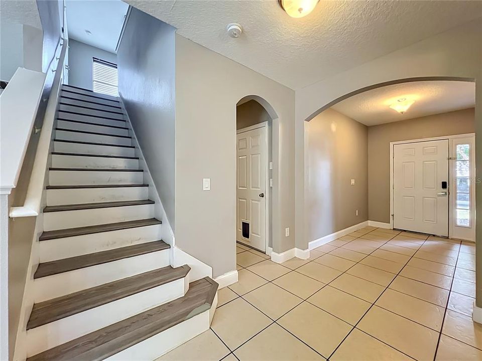For Sale: $675,000 (5 beds, 3 baths, 3077 Square Feet)
