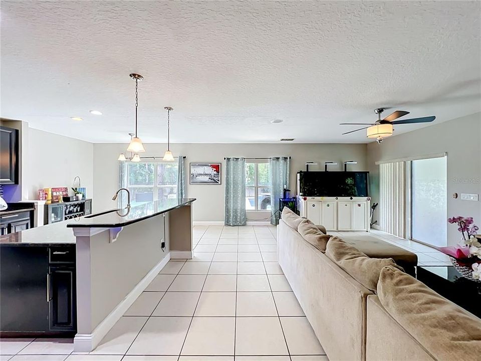 For Sale: $675,000 (5 beds, 3 baths, 3077 Square Feet)