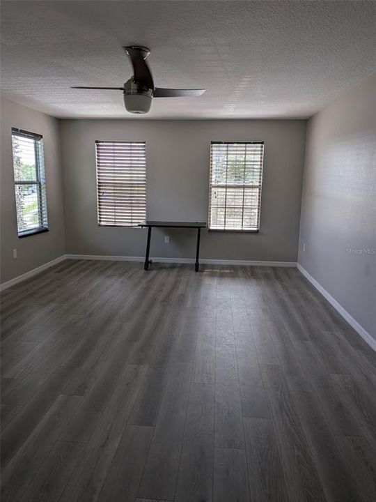 For Sale: $675,000 (5 beds, 3 baths, 3077 Square Feet)