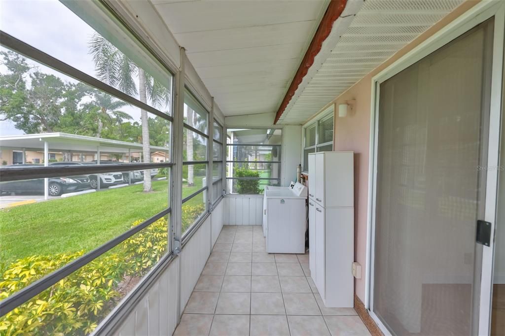 For Sale: $99,000 (2 beds, 2 baths, 960 Square Feet)