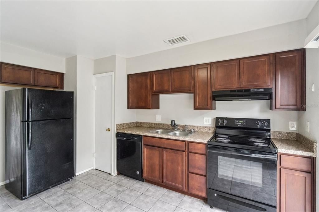 En Venta: $230,000 (3 camas, 2 baños, 992 Pies cuadrados)