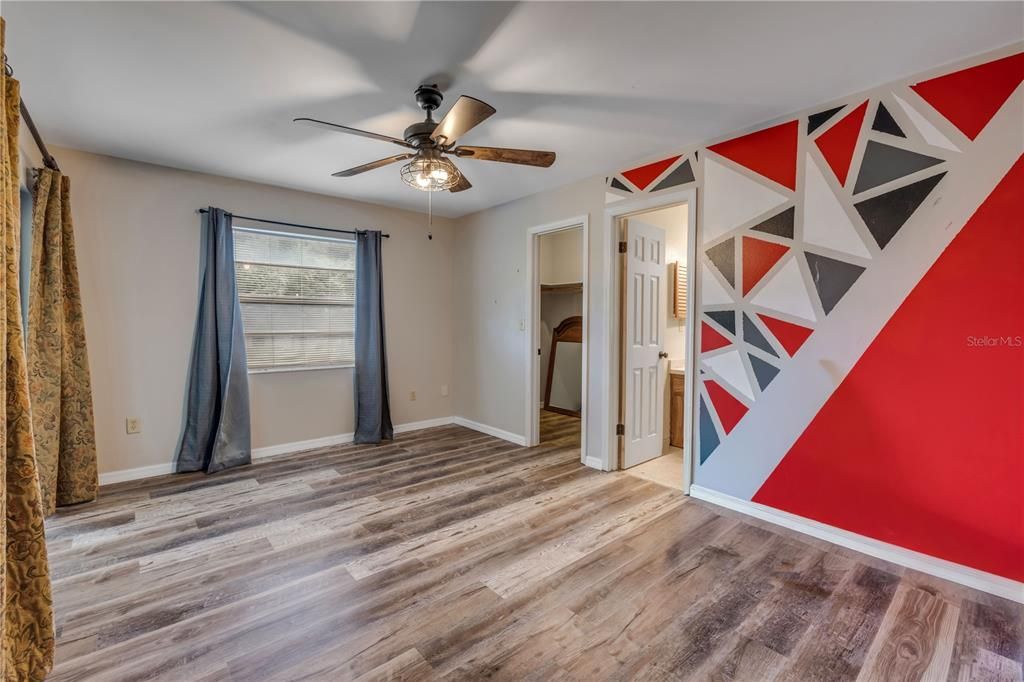 For Sale: $650,000 (4 beds, 3 baths, 1768 Square Feet)