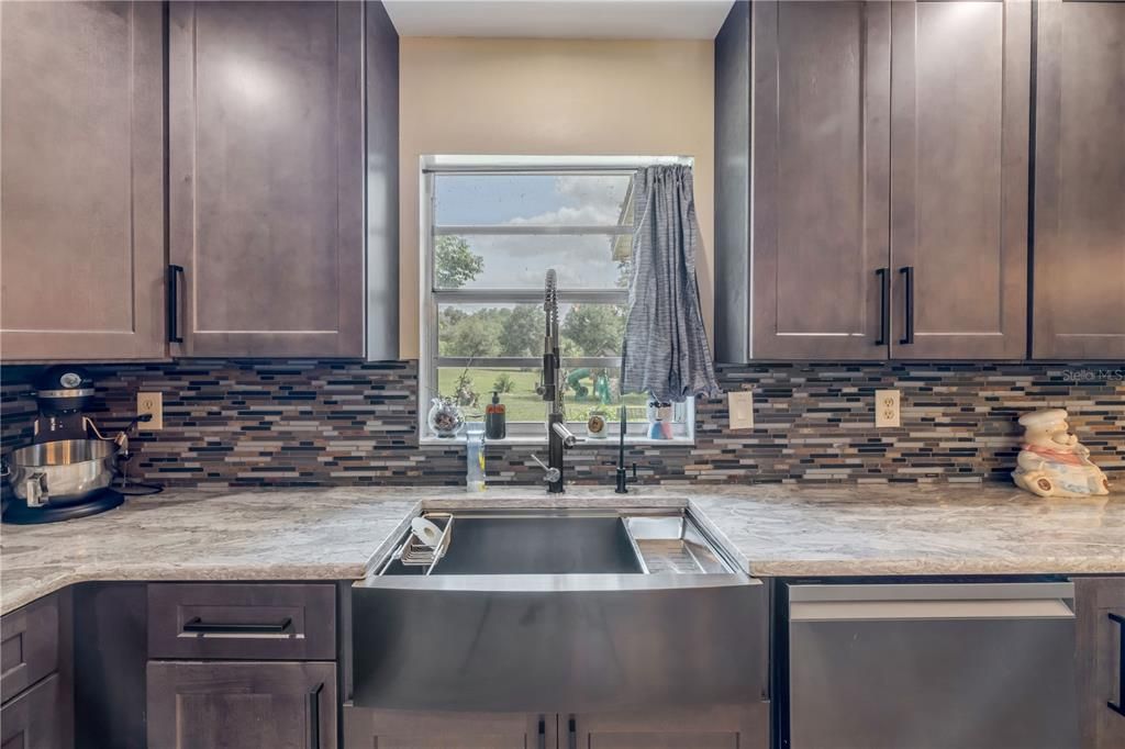 For Sale: $650,000 (4 beds, 3 baths, 1768 Square Feet)