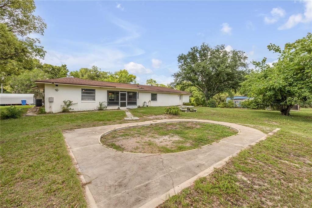 For Sale: $650,000 (4 beds, 3 baths, 1768 Square Feet)