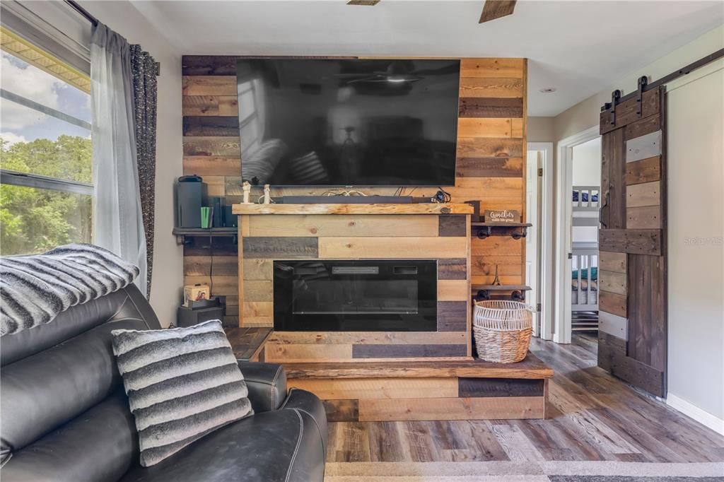 For Sale: $650,000 (4 beds, 3 baths, 1768 Square Feet)