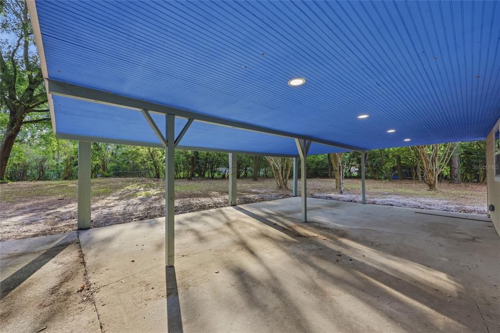 For Sale: $269,900 (3 beds, 2 baths, 1899 Square Feet)