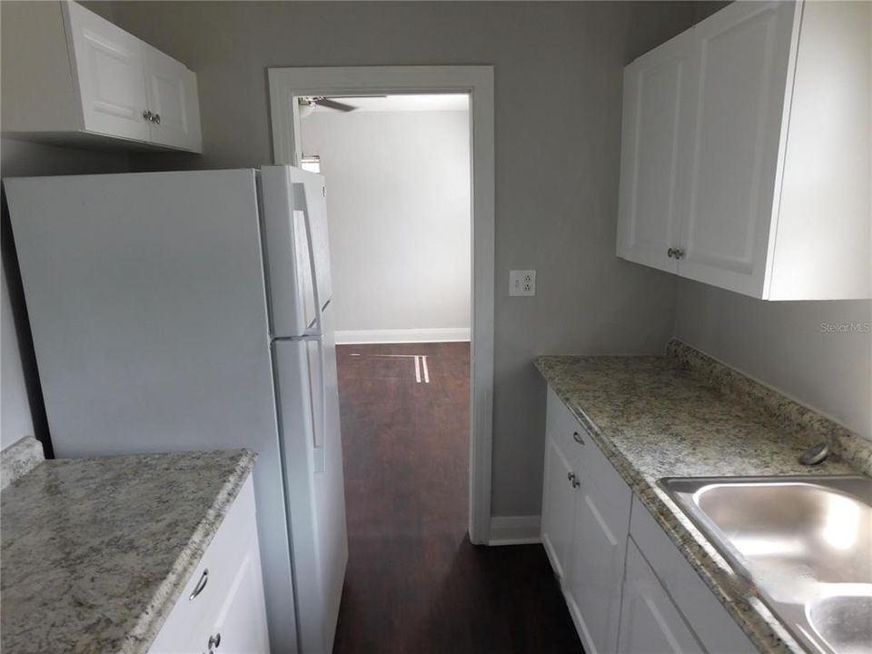 В аренду: $775 (1 спален, 1 ванн, 502 Квадратных фут)