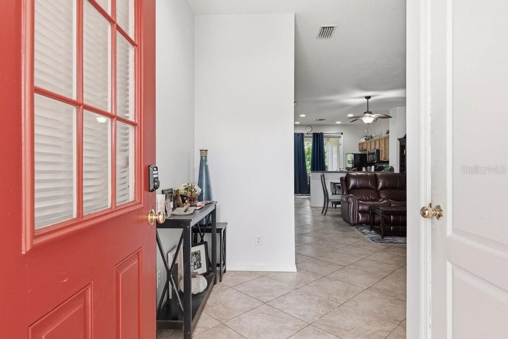 For Sale: $185,000 (2 beds, 2 baths, 1268 Square Feet)