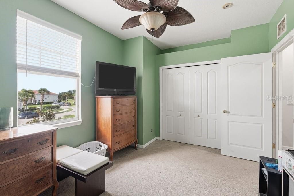 For Sale: $185,000 (2 beds, 2 baths, 1268 Square Feet)