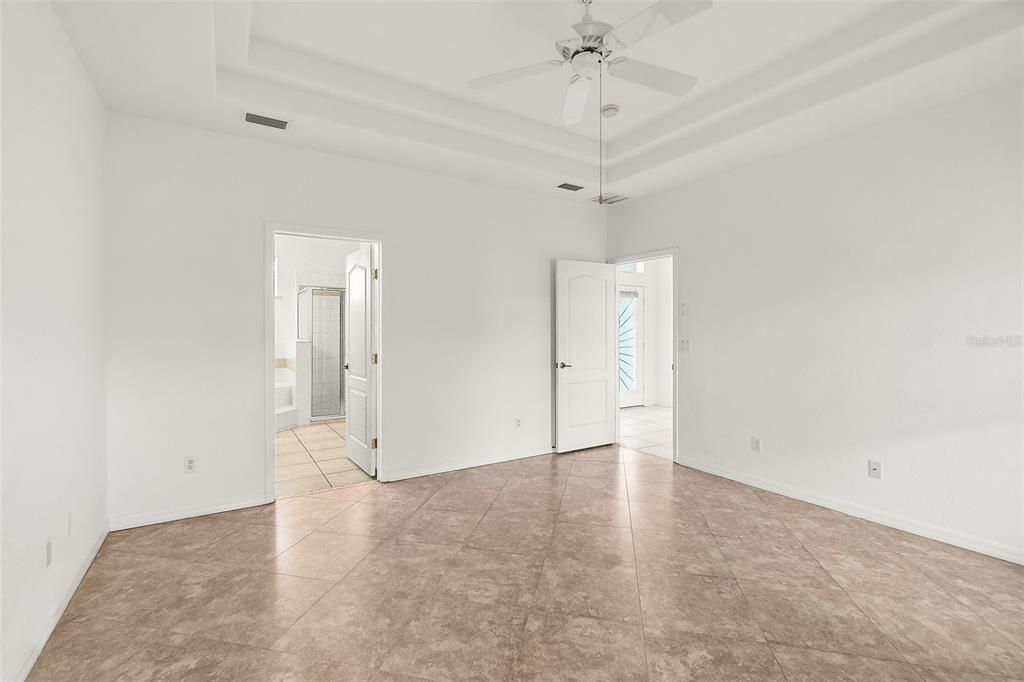 For Sale: $359,000 (3 beds, 2 baths, 1779 Square Feet)