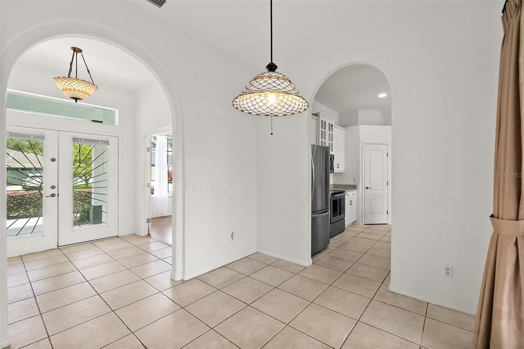 For Sale: $359,000 (3 beds, 2 baths, 1779 Square Feet)