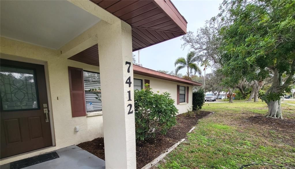 For Rent: $2,900 (3 beds, 2 baths, 1608 Square Feet)