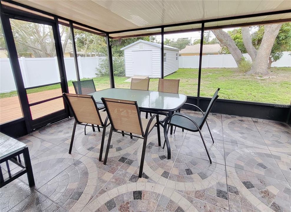 For Rent: $2,900 (3 beds, 2 baths, 1608 Square Feet)