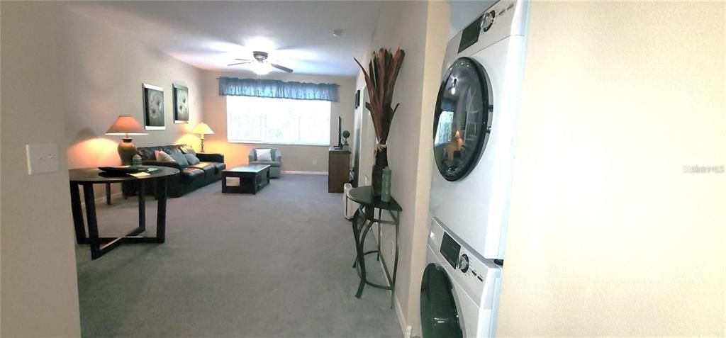 For Sale: $289,000 (2 beds, 2 baths, 1097 Square Feet)