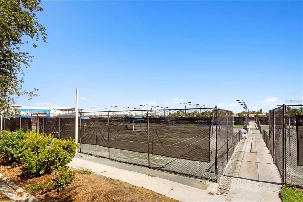 For Sale: $289,000 (2 beds, 2 baths, 1097 Square Feet)