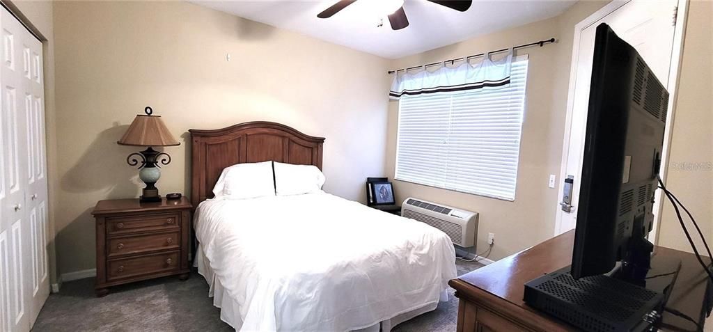 For Sale: $289,000 (2 beds, 2 baths, 1097 Square Feet)