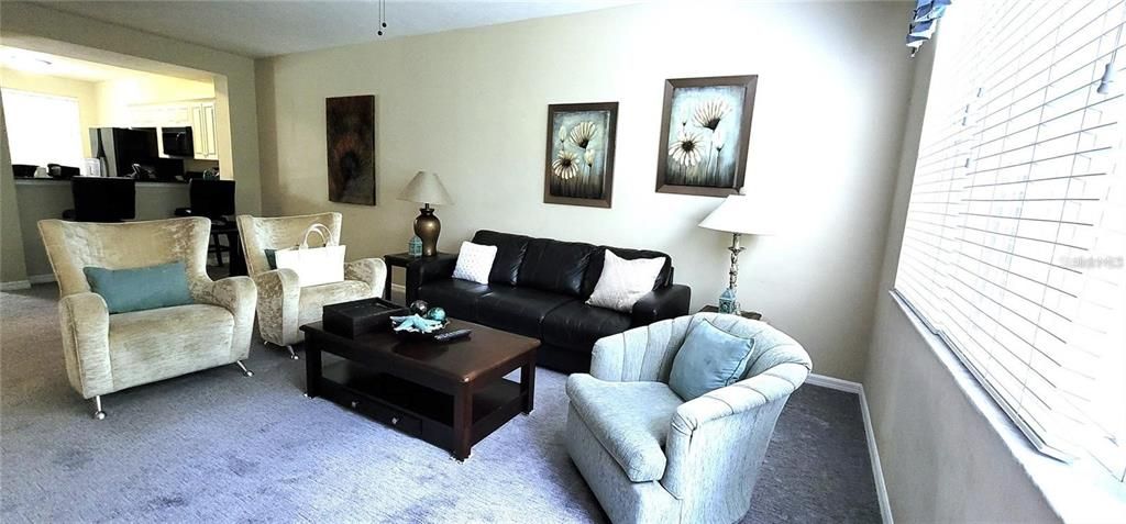 For Sale: $289,000 (2 beds, 2 baths, 1097 Square Feet)