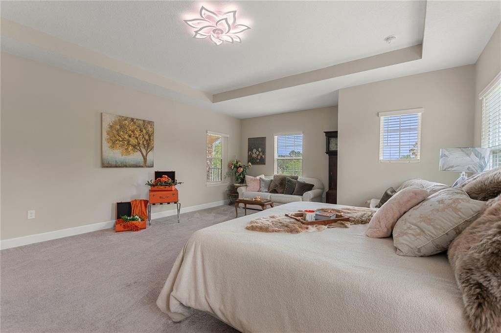 Active With Contract: $850,000 (5 beds, 3 baths, 4232 Square Feet)