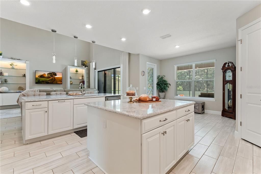 Active With Contract: $850,000 (5 beds, 3 baths, 4232 Square Feet)