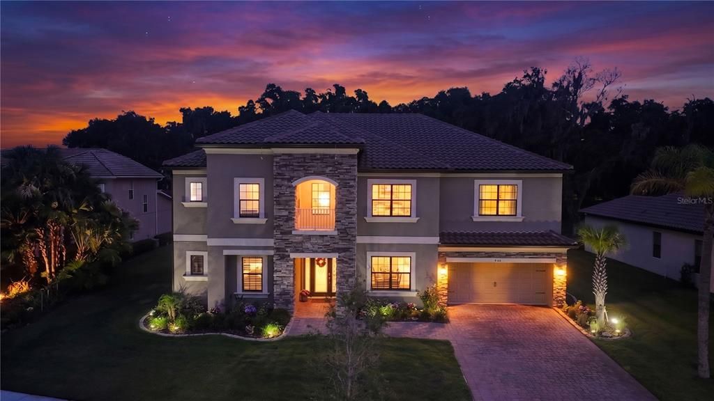 Active With Contract: $850,000 (5 beds, 3 baths, 4232 Square Feet)