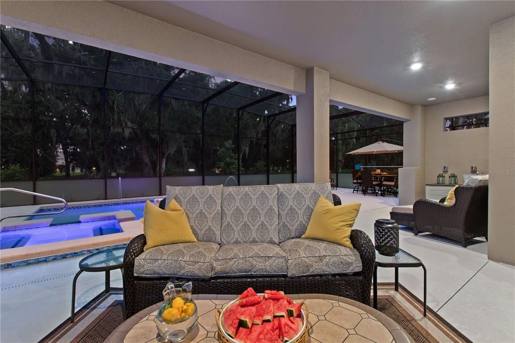 Active With Contract: $850,000 (5 beds, 3 baths, 4232 Square Feet)