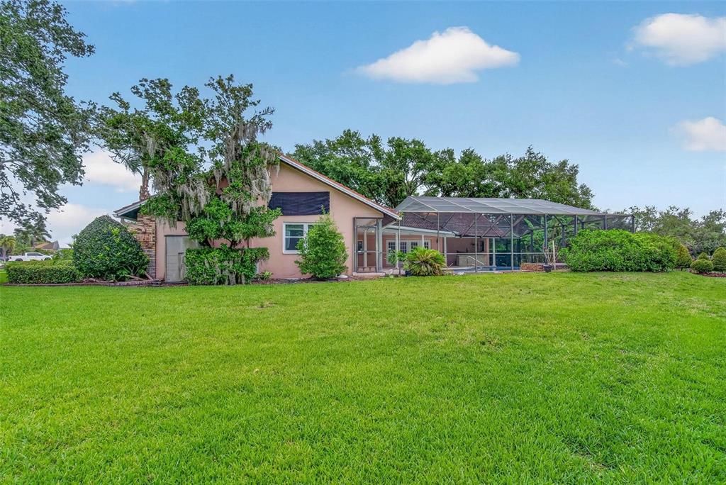 For Sale: $975,000 (3 beds, 3 baths, 3015 Square Feet)