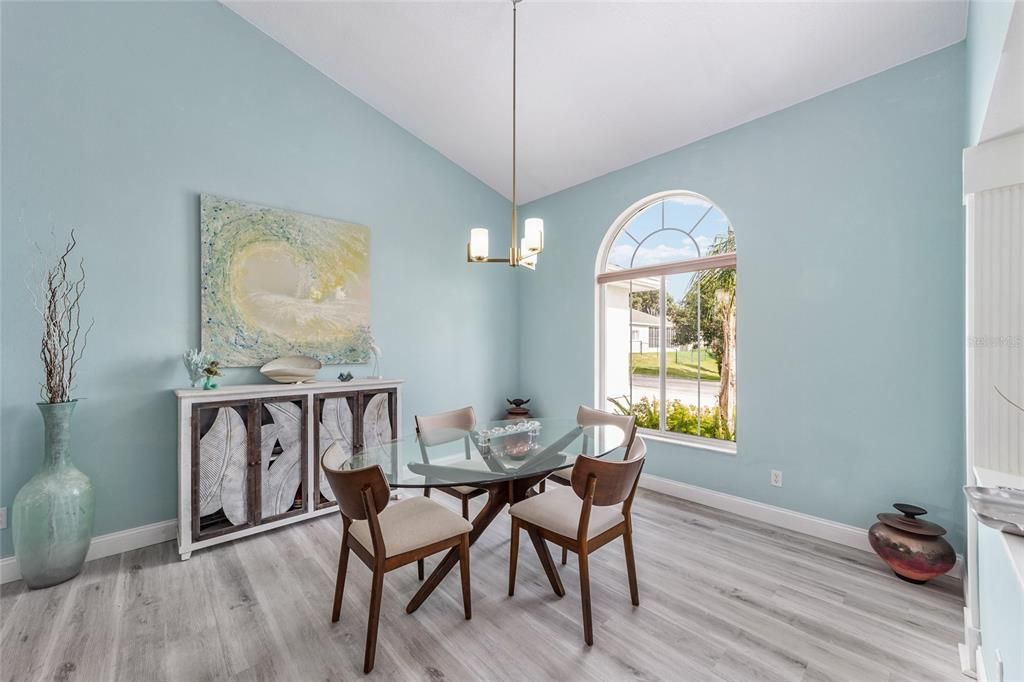 For Sale: $349,900 (3 beds, 2 baths, 1788 Square Feet)