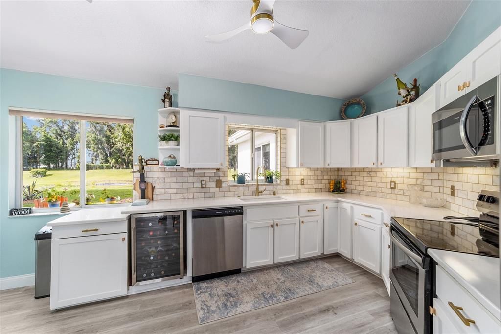 For Sale: $349,900 (3 beds, 2 baths, 1788 Square Feet)